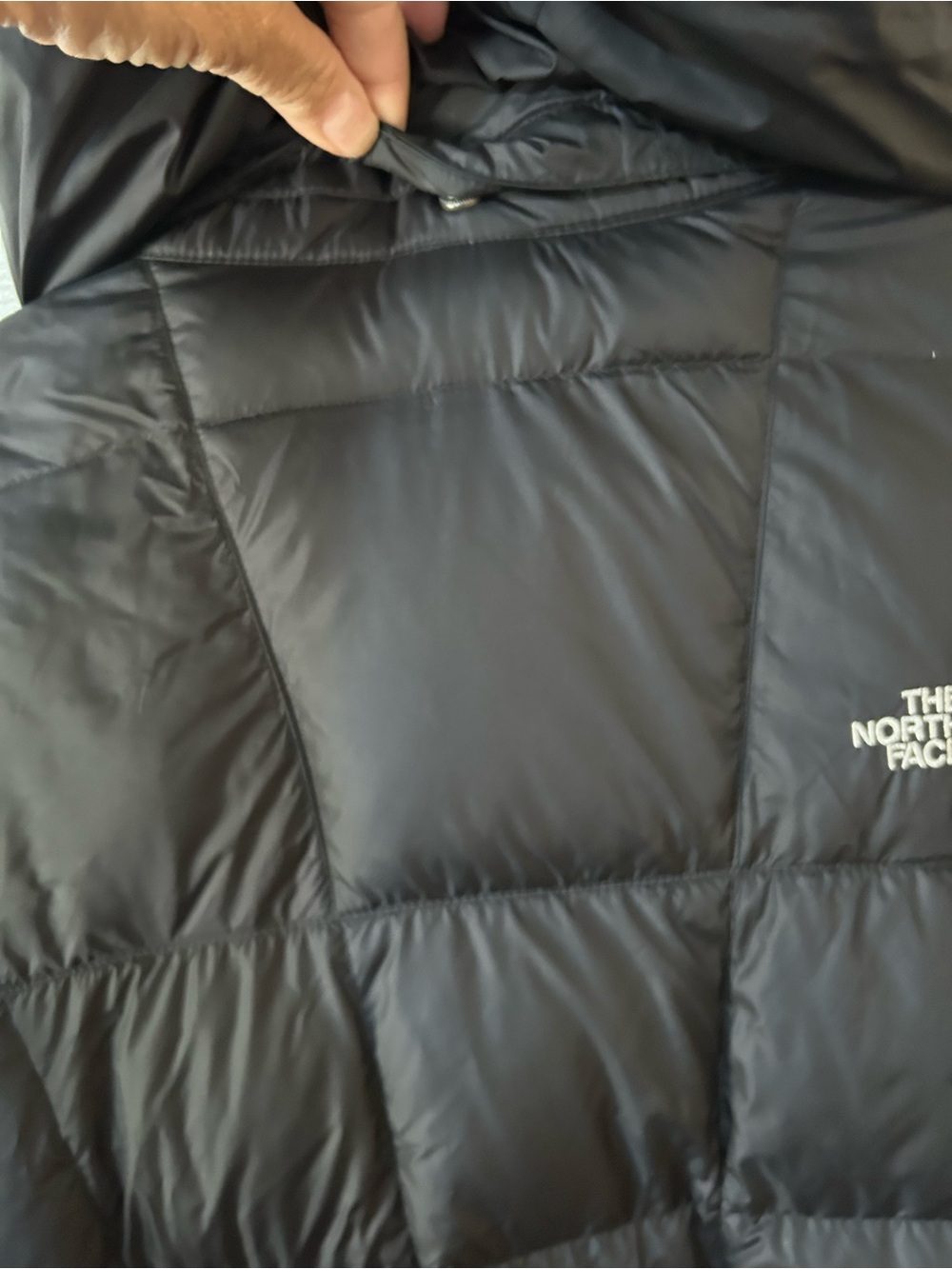 The North Face Women's XL Long Puffer Coat in Black - Picture 7 of 10